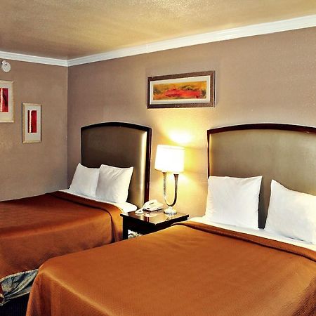 The Inn At Alamo / Riverwalk / Convention Center San Antonio Room photo