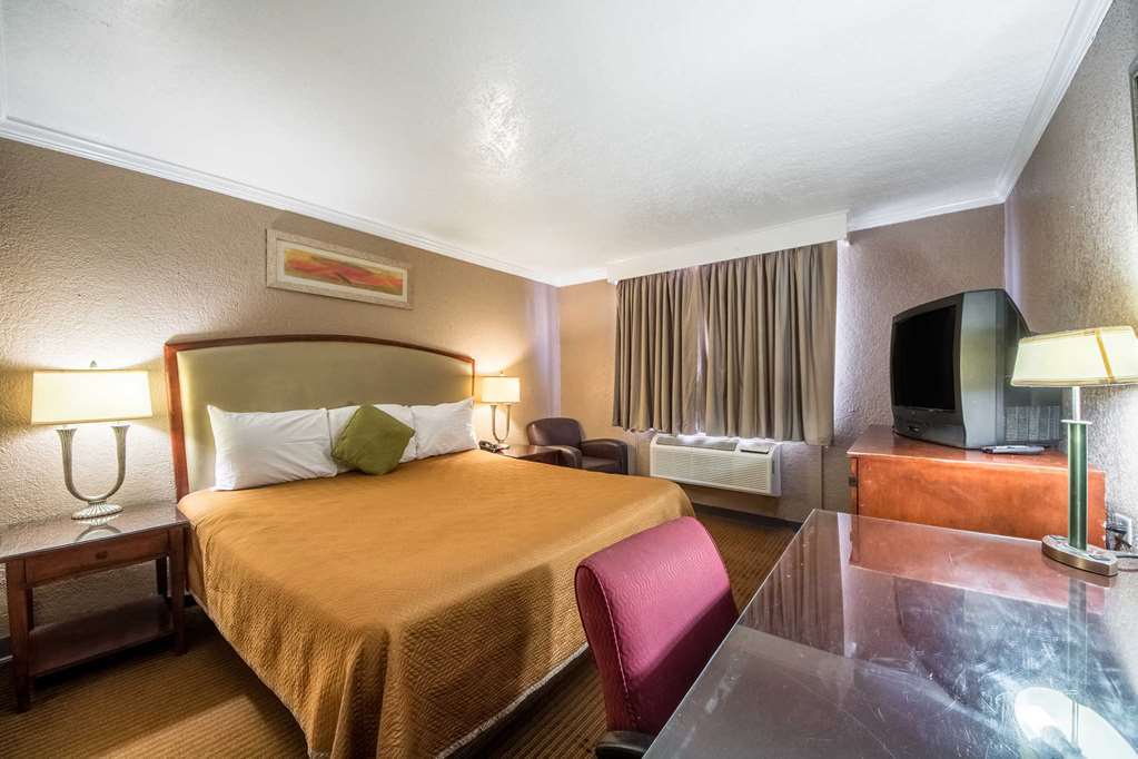 The Inn At Alamo / Riverwalk / Convention Center San Antonio Room photo